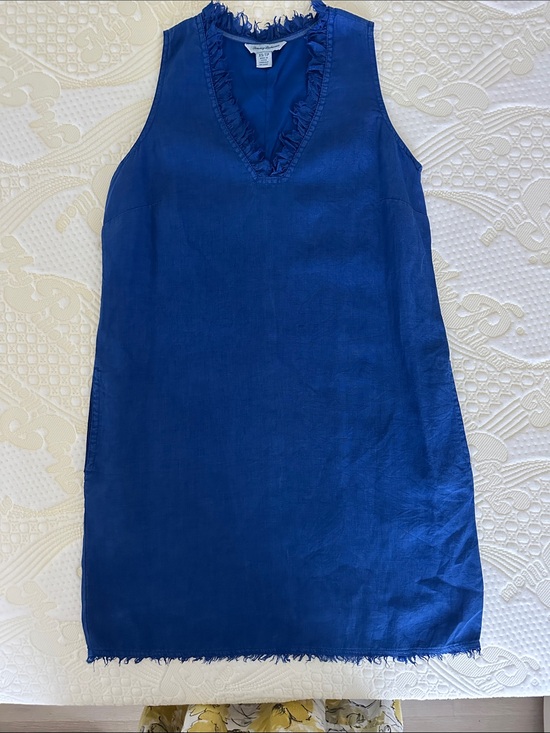 Tommy Bahama Dresses & Skirts - Tommy Bahama Blue linen V-Neck Mini Dress
